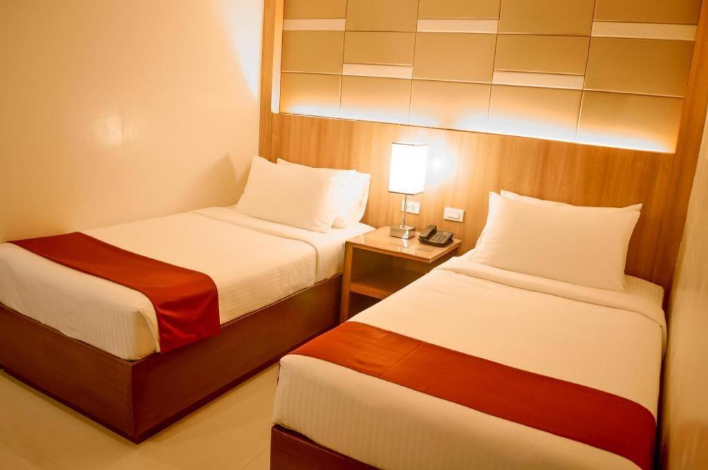 Hotel Veniz - Session Багио Экстерьер фото